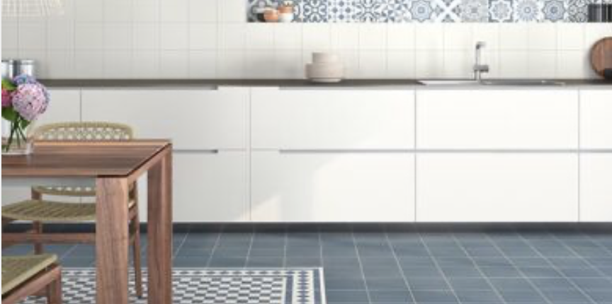 Cómo quitar las juntas de los azulejos paso a paso